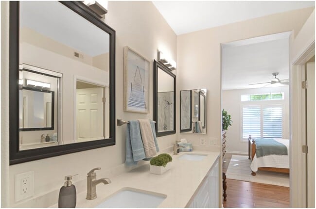 Building Photo - Fully Furnished Short Term Ocean Close Rental