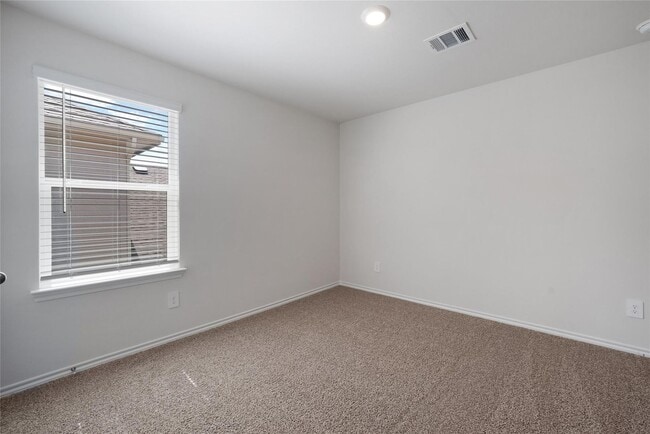 Building Photo - 507 Lantana Rd