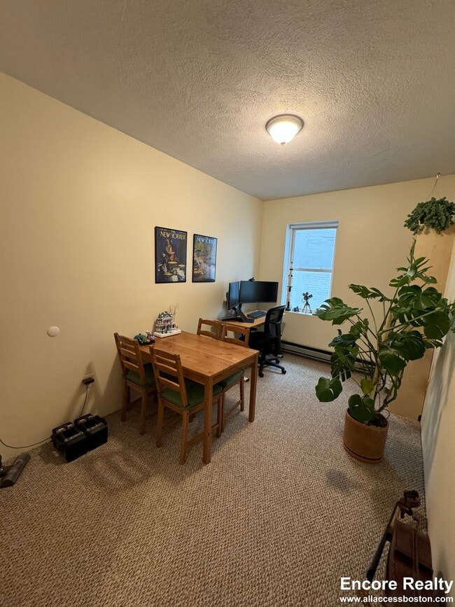 Building Photo - 111 Norway St