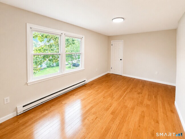 Building Photo - 56 Doman Dr