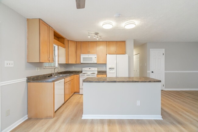 Building Photo - 5712 Walden Woods Ct NW