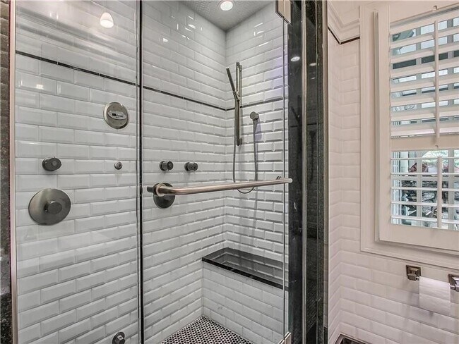 Building Photo - 1109 NW 55th St