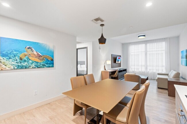 Building Photo - 777 N Ocean Dr