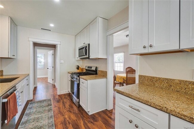 Building Photo - 3317 Paraiso Way