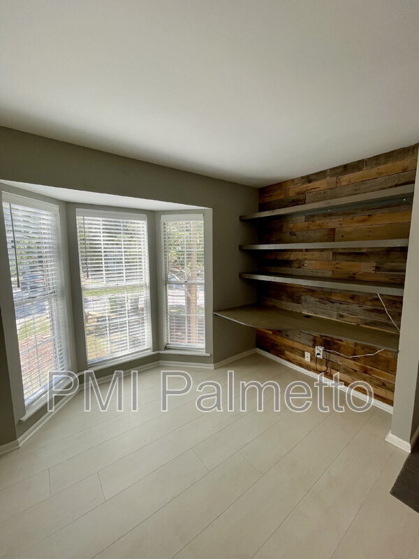 Building Photo - 2A Cutlers Ct