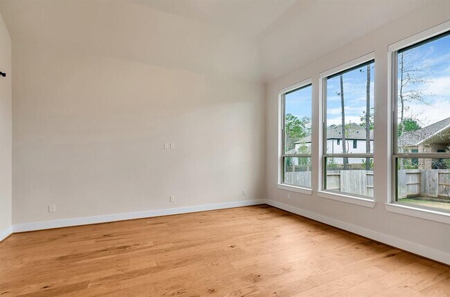 Building Photo - 279 Rivus Overlook Dr