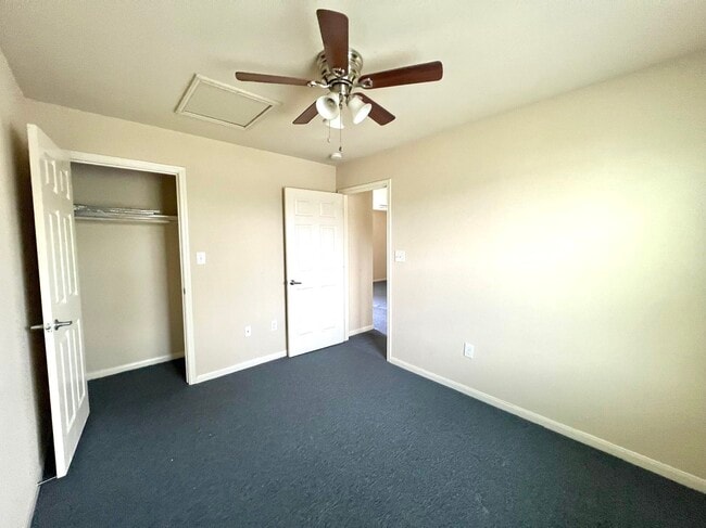 Building Photo - 2508 S Houston Ave