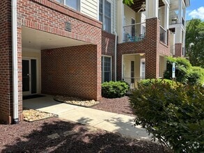 Building Photo - 1 Bedroom | 1.5 Bathroom Ground Level Rale...