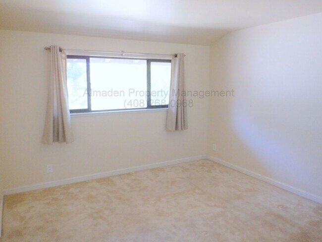 Building Photo - Cambrian 3BR/2BA Home w/ Central A/C, Pets Negotiable!