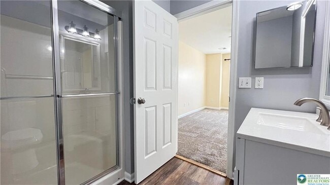 Building Photo - 705 Blue Heron Dr