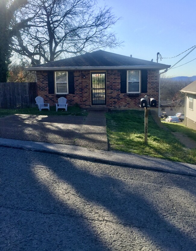 Primary Photo - 305 35th Ave N