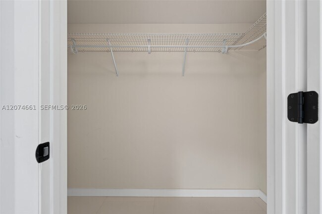 Building Photo - 15811 SW 91st Ct