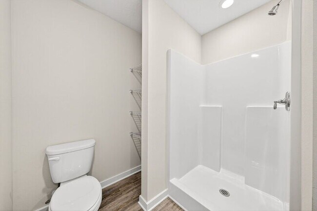 Building Photo - 51 S Main Deck Dr