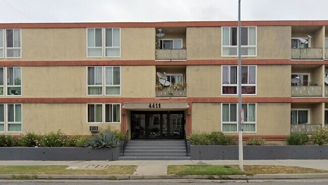 Building Photo - St. Andrews