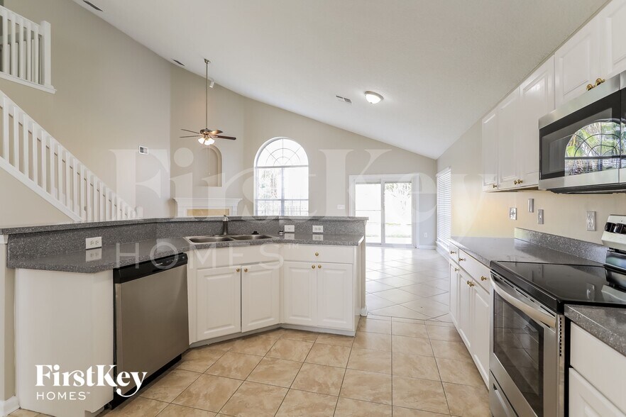 Building Photo - 586 Timber Trace Ct