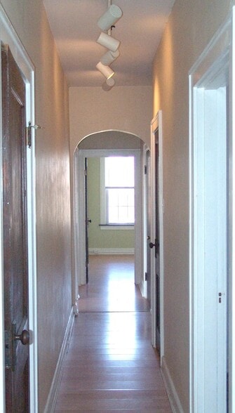 Building Photo - 5218 Holly Hills Ave