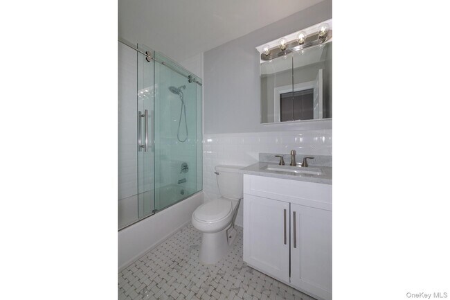 Building Photo - 233 Cassa Loop