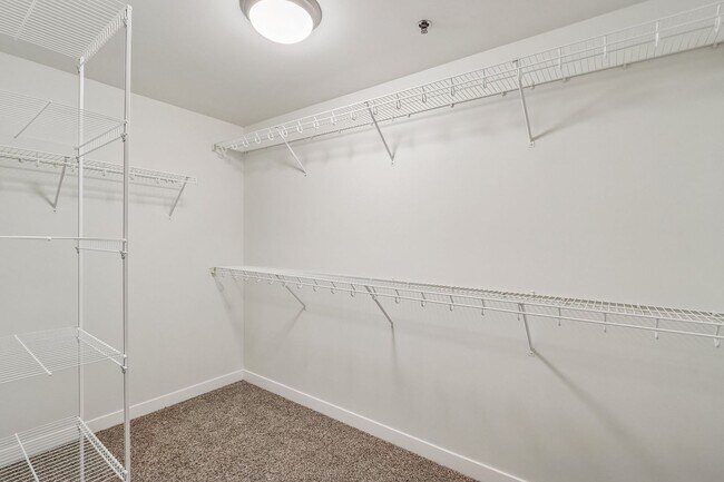 Building Photo - $1,950 | 1 Bedroom, 2 Bathroom Condo | Pet Friendly* | Available for Immediate move-in!