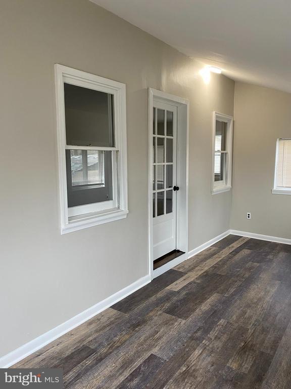 Building Photo - 258 Birch St