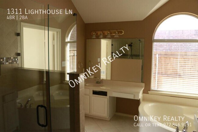Building Photo - 1311 Lighthouse Ln
