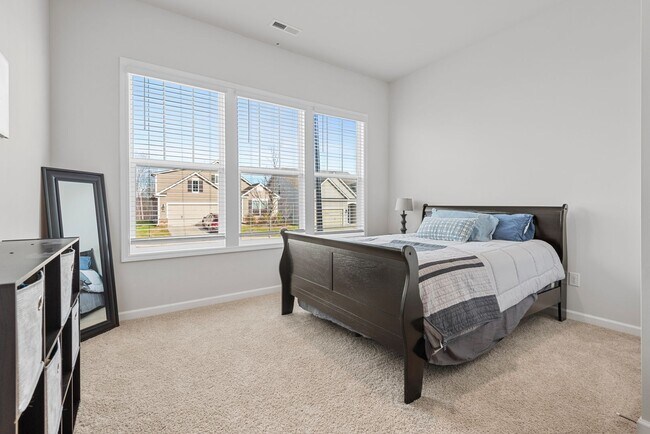 Building Photo - Stunning 4 Bed, 3 Bath Home in Durham!