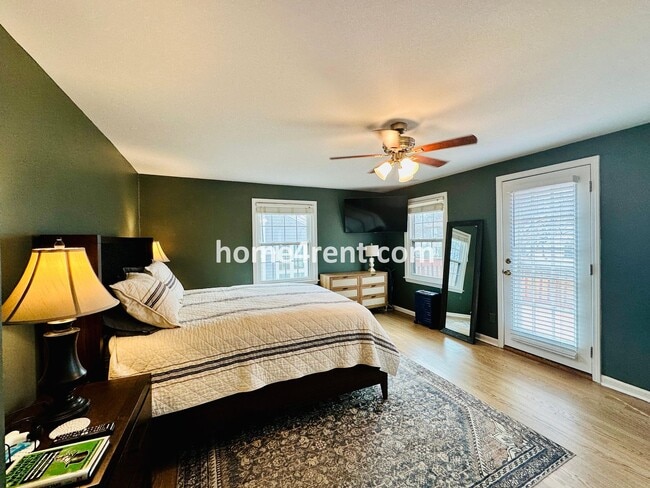 Building Photo - Charming, Prairie Village Home in a Quiet Neighborhood with Wood Floors and a Fenced Yard!