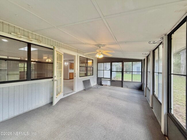Building Photo - 3990 Clearwater Ln