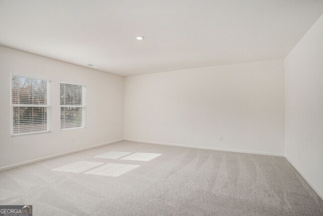 Building Photo - 7650 Saffron Ave