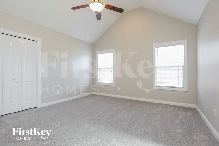 Building Photo - 669 Richards Dr