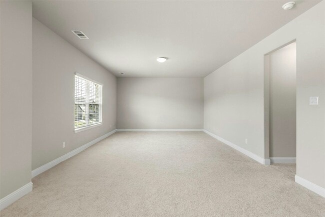 Building Photo - 2807 Woodland Ct