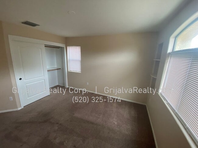 Building Photo - Lovely 3 BD, 2 BA Lennar House for Rent  (Valencia/Alvernon)