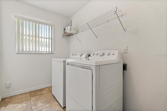 Building Photo - 5399 Dahlia Reserve Dr