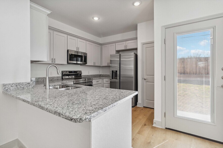 Building Photo - 10207 Tulipwood Run