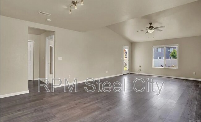 Building Photo - 2004 Mirror Ct