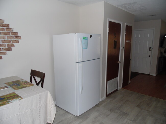 Full Refrigerator - 799 Donnell Blvd