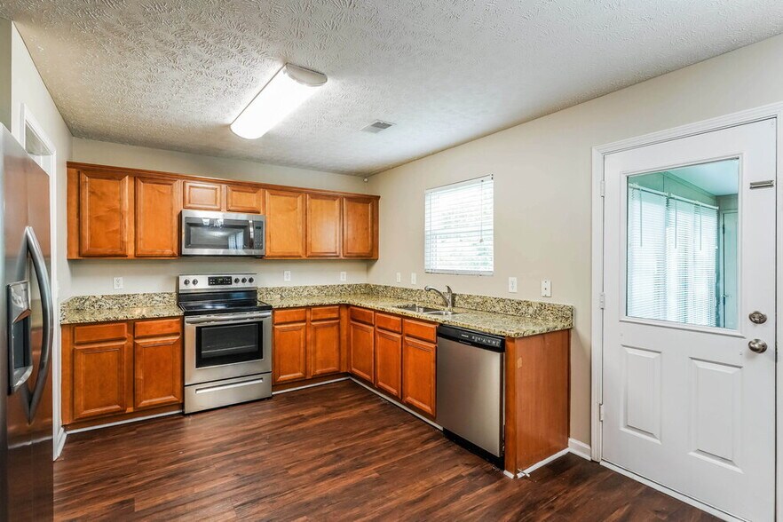 Building Photo - 5012 Millpond Ct
