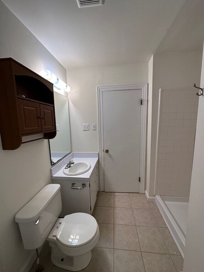 Building Photo - 3 Bed/2 Bath in Seneca, SC