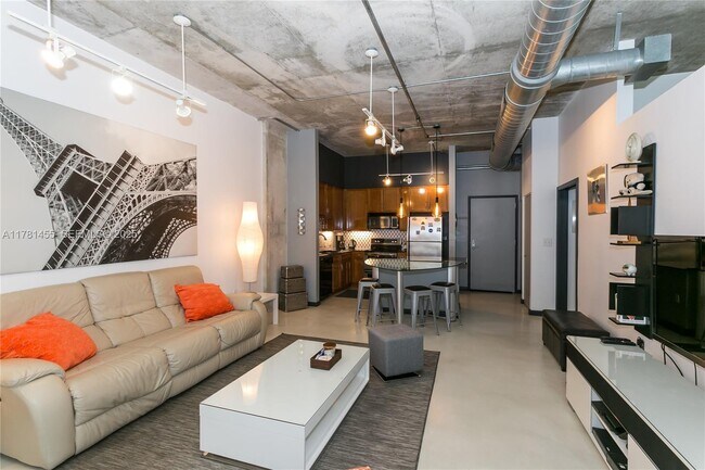 Building Photo - 2001 Biscayne Blvd