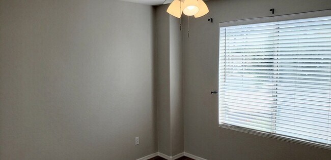 Building Photo - Stunning Estates at the Spectrum!