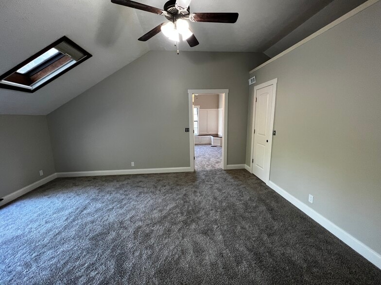 Building Photo - 2572 Exeter Dr