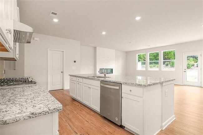 Building Photo - 410 Pt Pl Dr