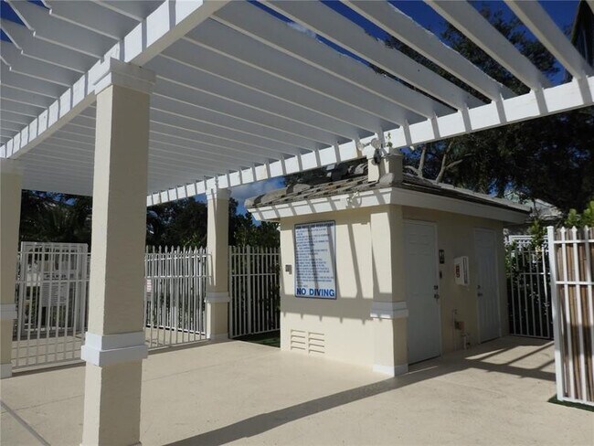 Building Photo - 5660 NW 98th Way