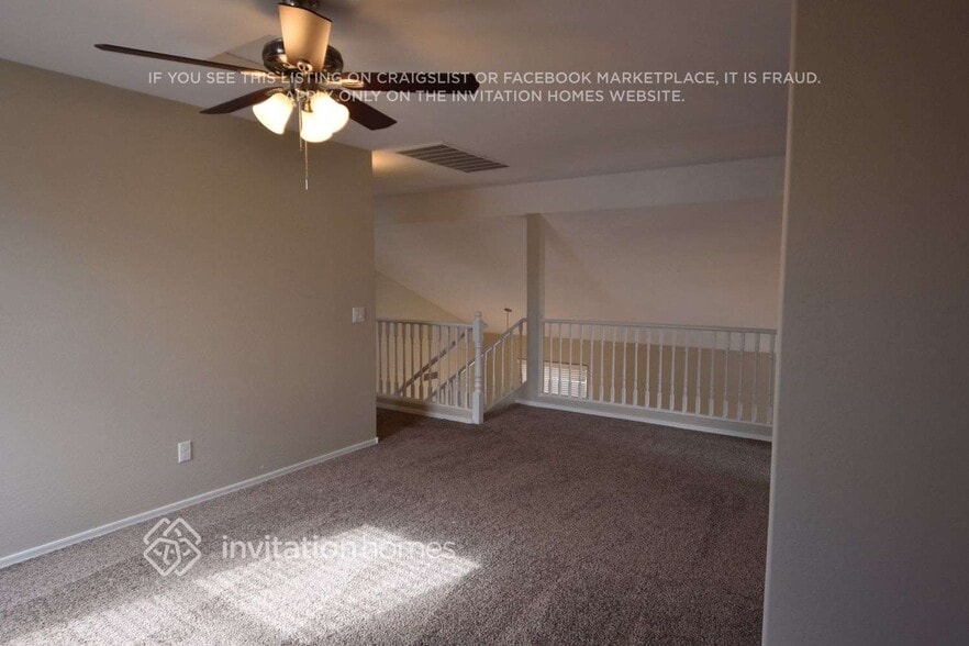 Building Photo - 17227 W Elm St