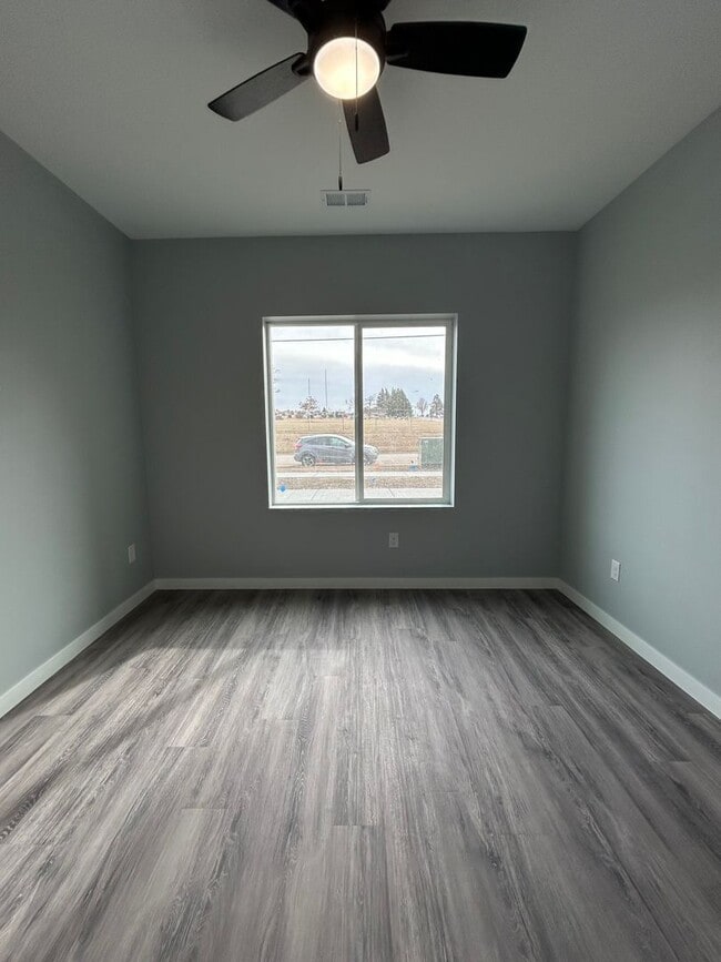 Building Photo - Mile High Investments (2724 Silver St.)