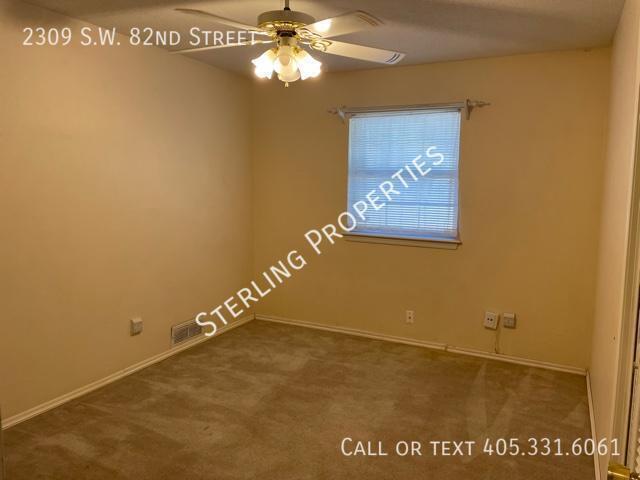 Building Photo - 2309 SW 82nd St