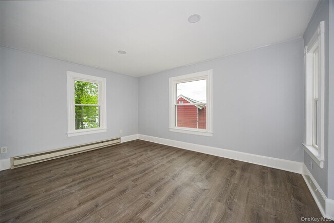 Building Photo - 39 Fowler Ave