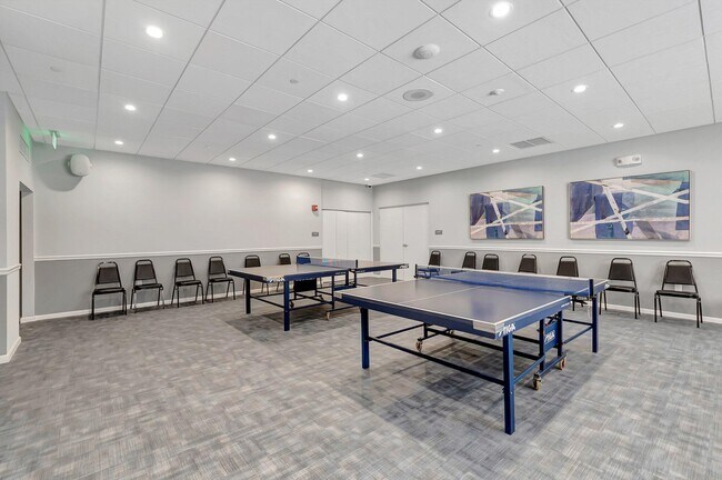 Building Photo - 6586 Southurst Terrace