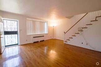 Building Photo - 6835 Kindred St