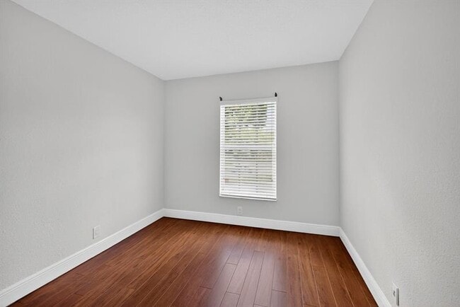 Building Photo - 7506 NW 75th St