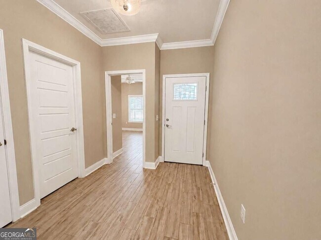 Building Photo - 152 The Villas Wy